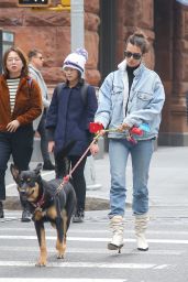 Emily Ratajkowski - Taking a Stroll With Her Dog in NY 10/17/2019