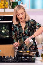 Fearne Cotton - This Morning TV Show in London 10/02/2019