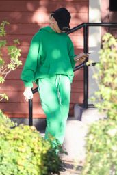 Hailey Rhode Bieber - Arriving at a Recording Studio in Los Angeles 10/08/2019