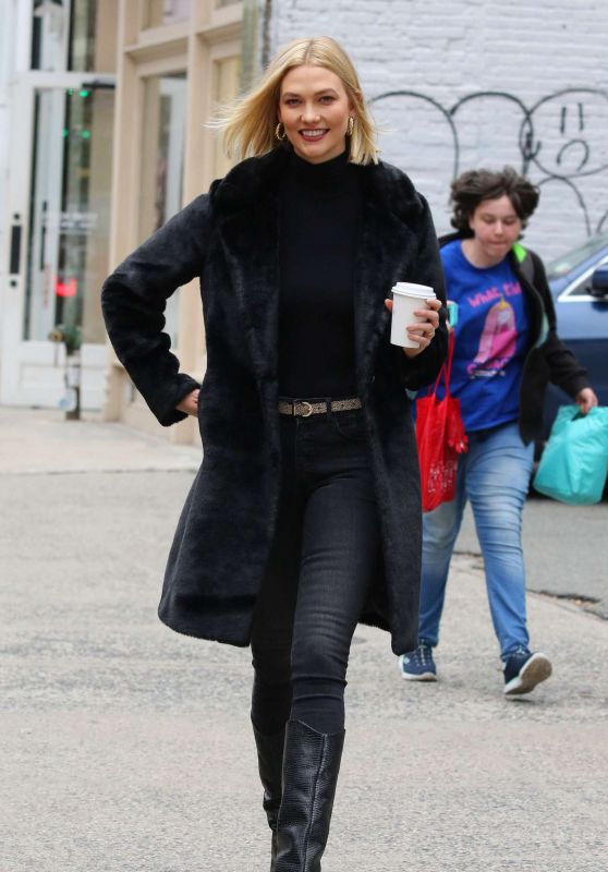 Karlie Kloss - Out in New York City 10/29/2019