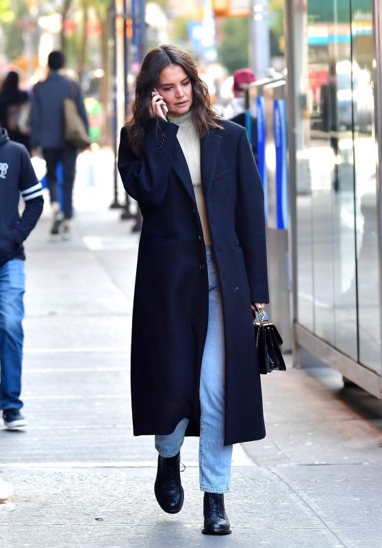 Katie Holmes Autumn Street Style - NYC 10/15/2019