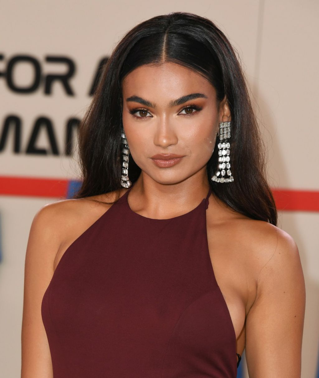 Kelly Gale - "For All Mankind" World Premiere in Westwood • CelebMafia