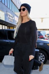 Khloe Kardashian – Out in Los Angeles 09/30/2019