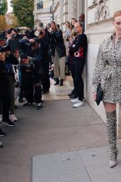 Larsen Thompson - Social Media 10/01/2019