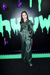 Madison Davenport – Huluween Party at NYCC 10/04/2019