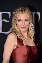 Michelle Pfeiffer – “Maleficent: Mistress of Evil” Premiere in LA