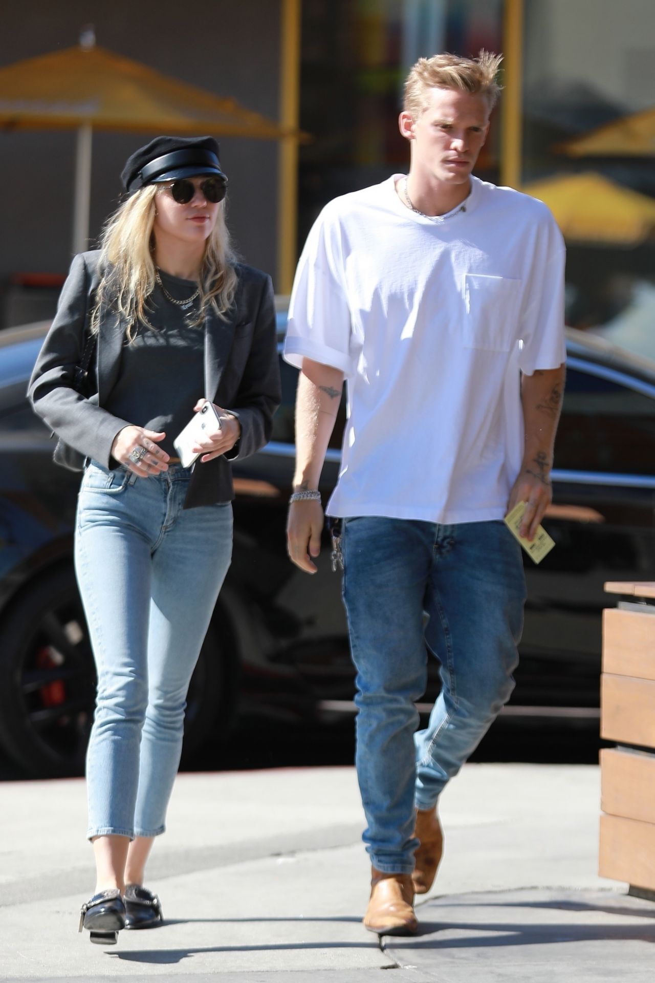 https://celebmafia.com/wp-content/uploads/2019/10/miley-cyrus-out-for-lunch-in-los-angeles-10-28-2019-5.jpg