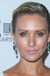 Nicky Whelan – Last Chance for Animals Gala in Beverly Hills 10/19/2019
