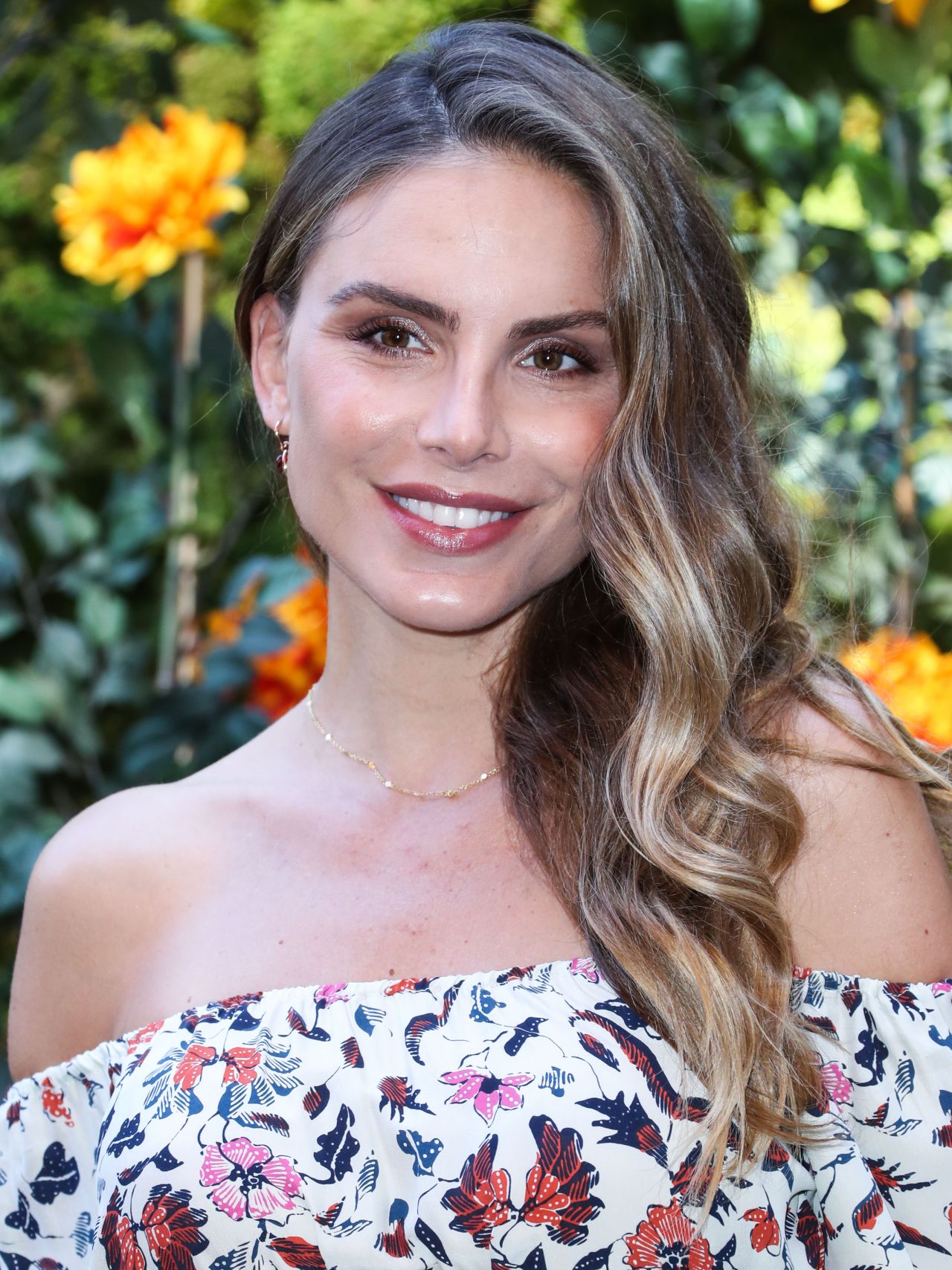 Nina Senicar – Veuve Clicquot Polo Classic in LA 10/05/2019 • CelebMafia