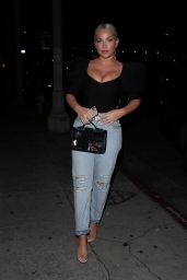 Olivia Pierson – Arrives at The Kassi Club 10/30/2019