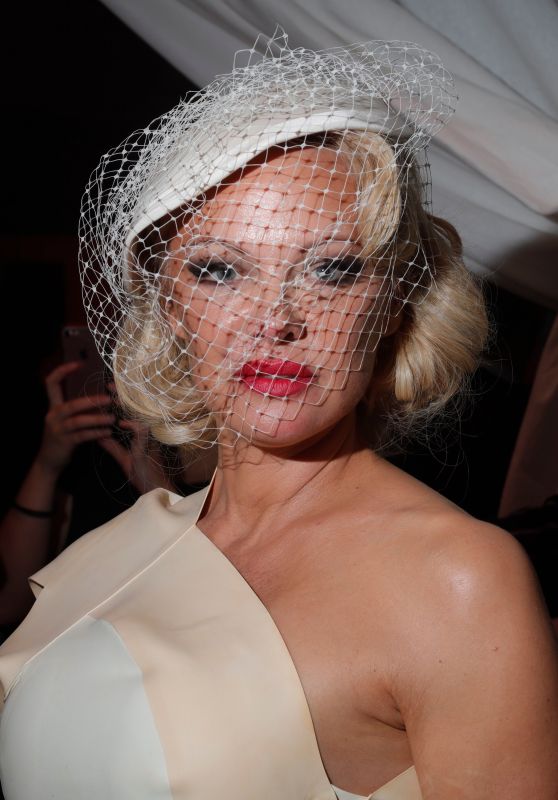 Pamela Anderson - Vivienne Westwood Show at Paris Fashion Week 09/28/2019