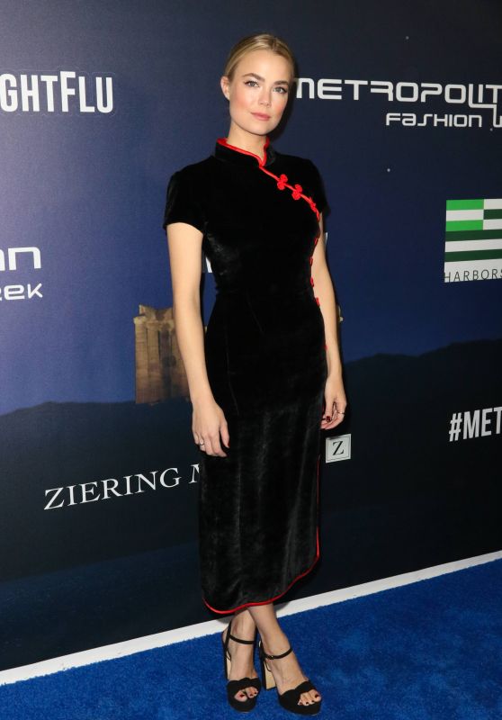 Rebecca Rittenhouse - Metropolitan Fashion Week