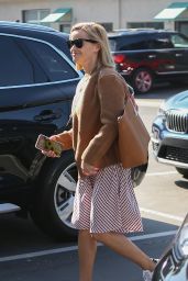 Reese Witherspoon - Out in Santa Monica 10/08/2019