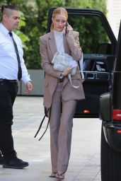 Rosie Huntington-Whiteley Style - Beverly Hills 10/08/2019