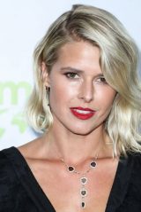 Sarah Wright – PartyPopPost in Beverly Hills 11/03/2017 • CelebMafia