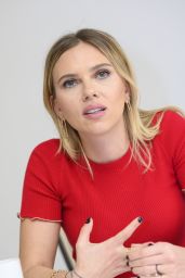 Scarlett Johansson - "JoJo Rabbit" Press Conference in Beverly Hills