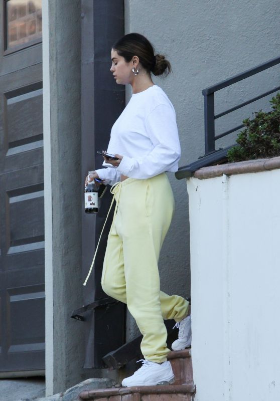 Selena Gomez Casual Style - Los Angeles 10/12/2019