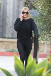 Sofia Richie in Tights - Picks up Food at Kristy's Restaurant in Malibu