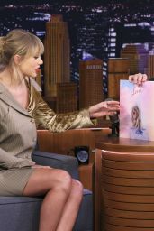 Taylor Swift - The Tonight Show Starring Jimmy Fallon in NYC 10/03/2019