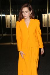 Zoey Deutch - Outside the Today Show in New York City 10/03/2019