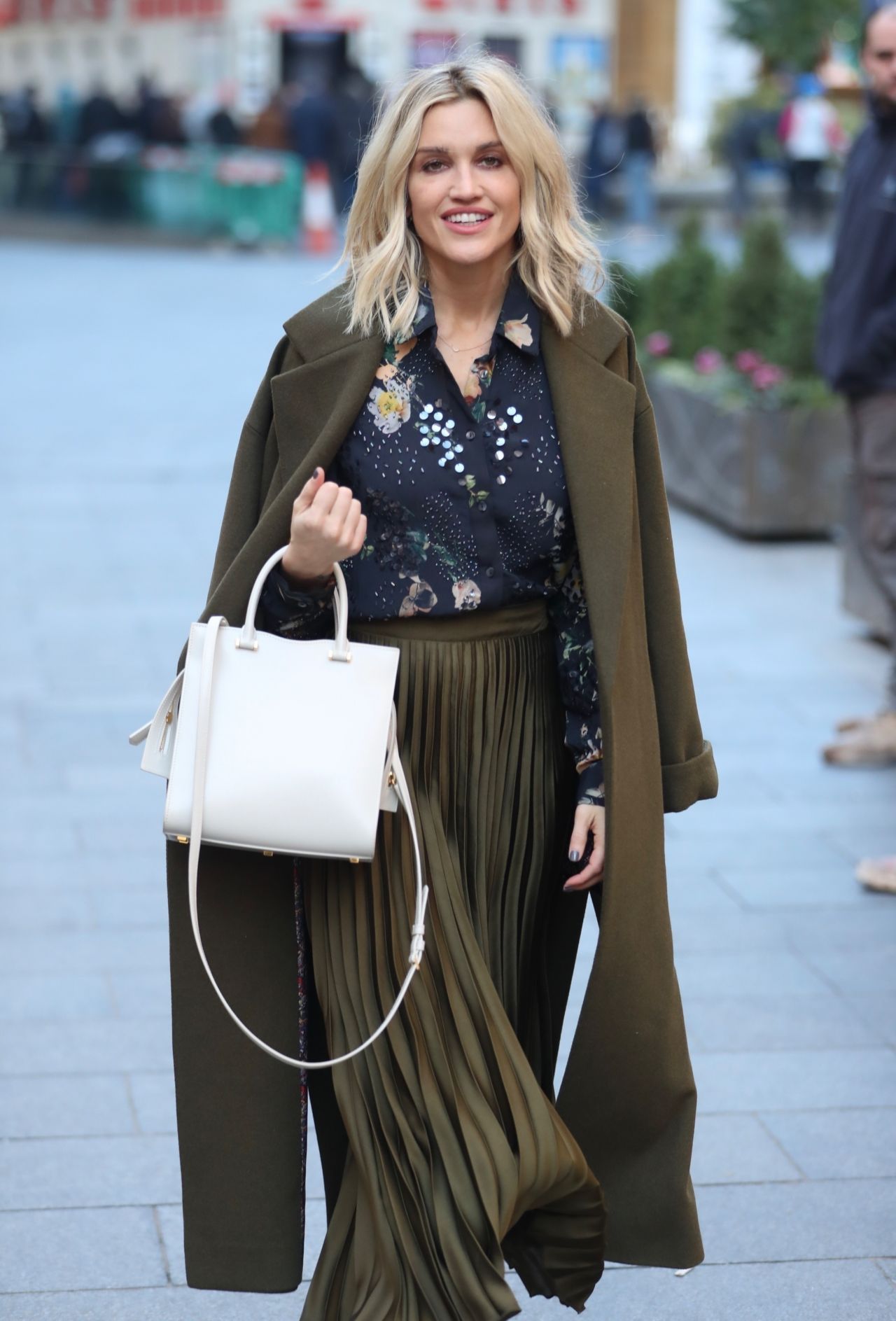 Ashley Roberts - Heads to Rehearsals in London 11/29/2019 • CelebMafia