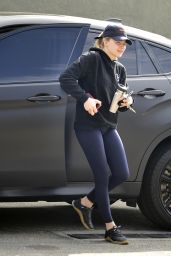 Chloë Grace Moretz in Hooded Jumper and Navy Running Tights 11/20/2019