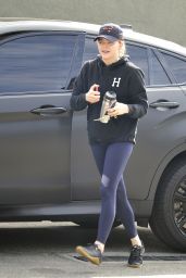 Chloë Grace Moretz in Hooded Jumper and Navy Running Tights 11/20/2019