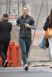 Claire Danes in Workout Gear 11/05/2019