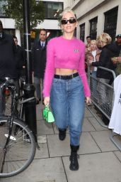 Dua Lipa in a Pink Crop Sweater and Denim 11/06/2019