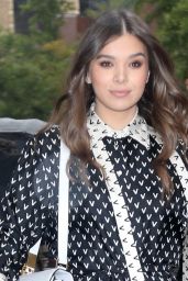 Hailee Steinfeld - Out in NYC 10/31/2019