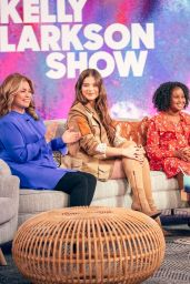 Hailee Steinfeld - The Kelly Clarkson Show in NYC 11/01/2019