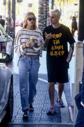 Hailey Rhode Bieber and Justin Bieber - Out in Miami 11/28/2019