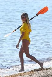 Hailey Rhode Bieber - Photoshoot on the Beach in Miami 11/27/2019