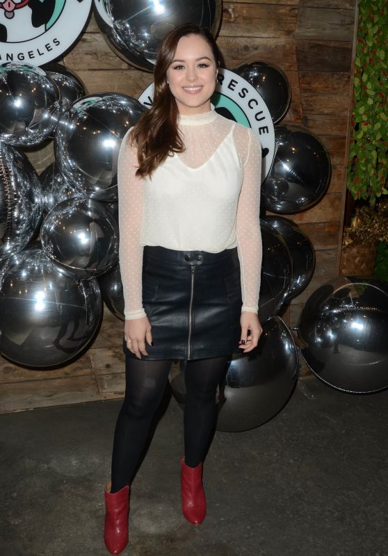 Hayley Orrantia – Love Leo Rescue Cocktails for a Cause in LA
