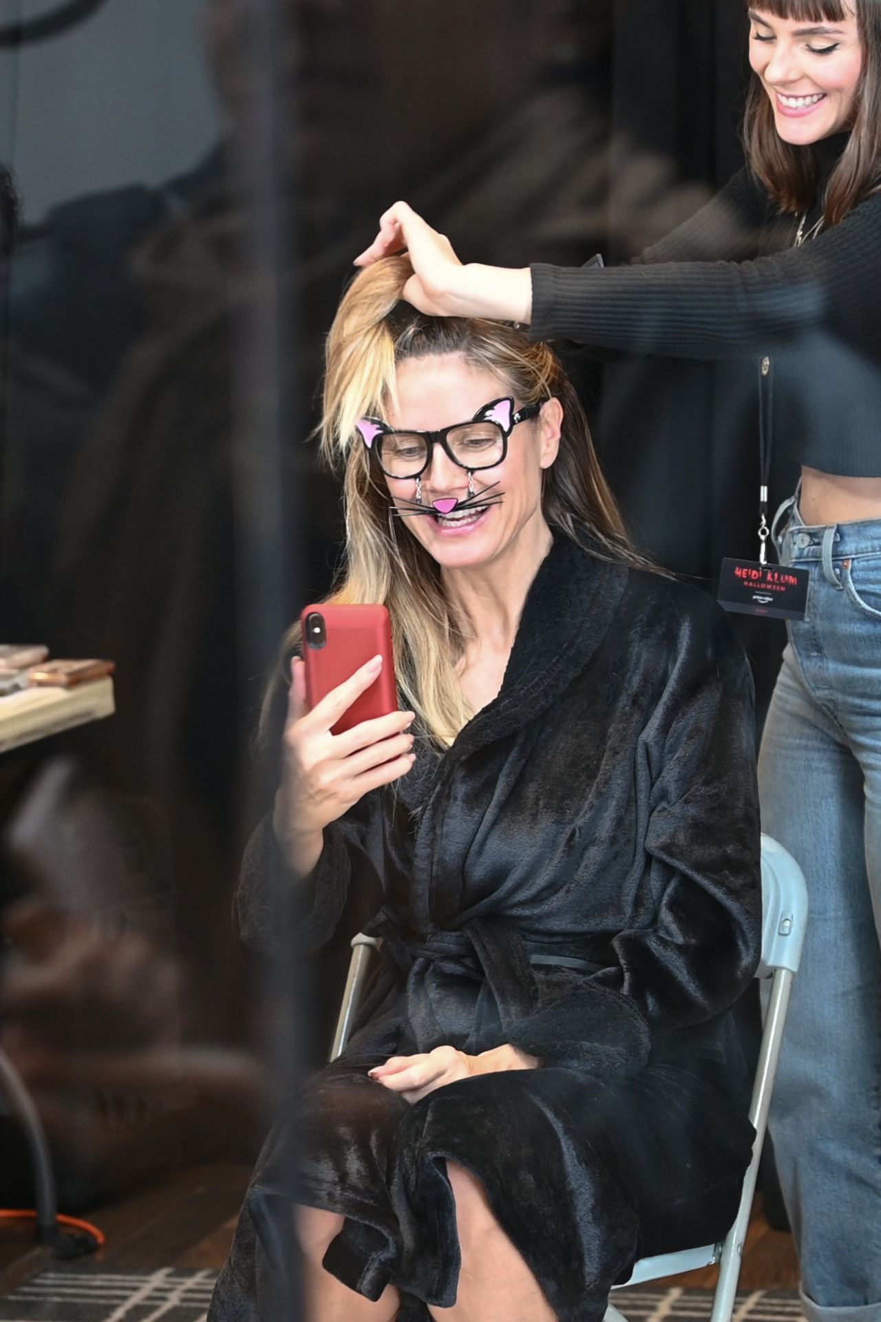 Heidi Klum Costume Unfold on Amazon Display Window in New York 10/31