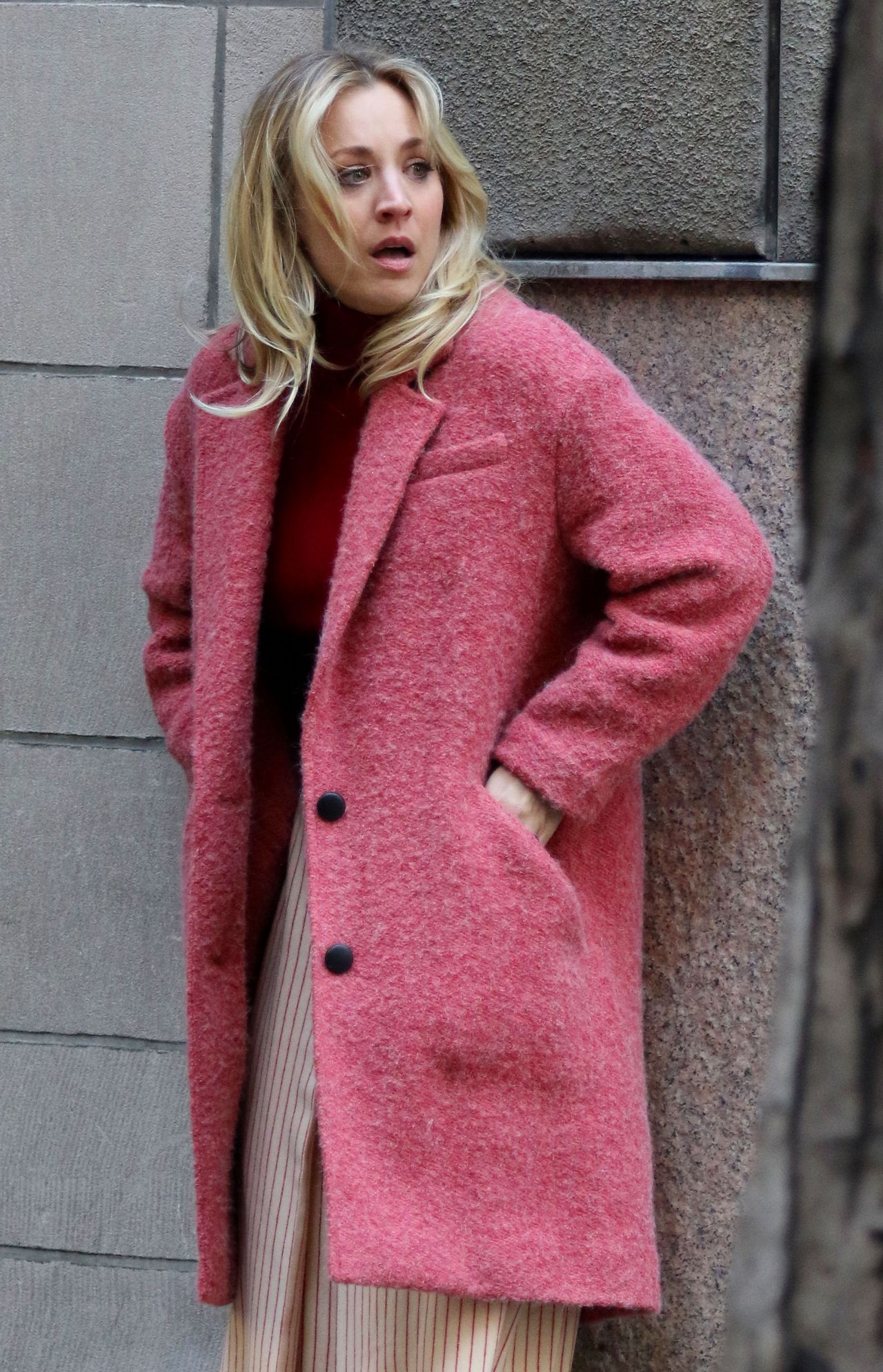 Kaley Cuoco - "The Flight Attendant" Set in NYC 11/13/2019 • CelebMafia