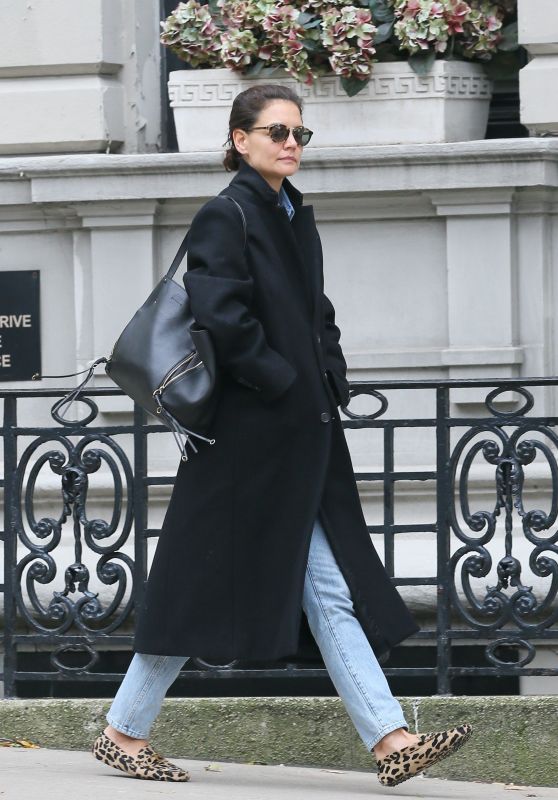 Katie Holmes - Out in NYC 11/10/2019 • CelebMafia