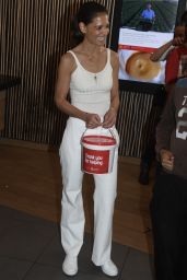 Katie Holmes - Takes Donations at McDonald