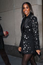 Kelly Rowland in Black Sequin Jacket and Black Tights 11/26/2019