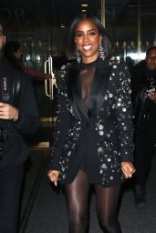 Kelly Rowland in Black Sequin Jacket and Black Tights 11/26/2019