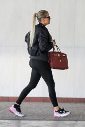 Khloe Kardashian in Tights - Los Angeles 11/01/2019