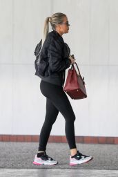 Khloe Kardashian in Tights - Los Angeles 11/01/2019