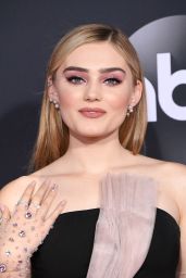 Meg Donnelly – American Music Awards 2019