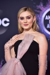 Meg Donnelly – American Music Awards 2019