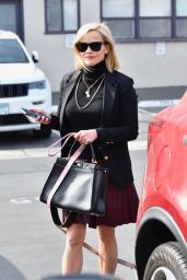 Reese Witherspoon - Arriving at Her Office in Brentwood 11/15/2019