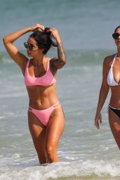 Vanessa Sierra and Sonya Mefaddi on Bondi Beach 10/31/2019