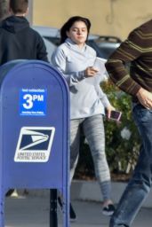 Ariel Winter at a Mail Box in Studio City 12/30/2019