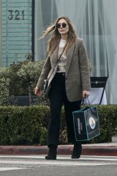 Elizabeth Olsen - Shopping in Beverly Hills 12/22/2019