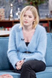 Ellie Bamber - "This Morning" Show in London 12/19/2019