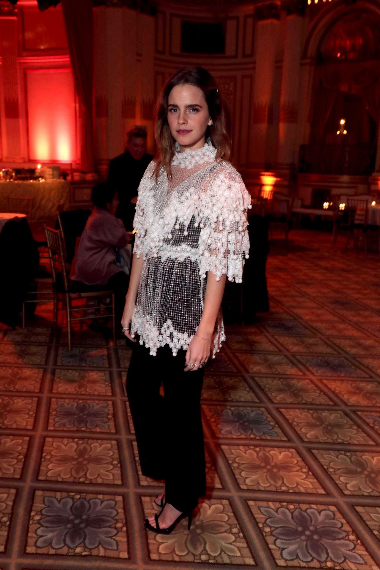 https://celebmafia.com/wp-content/uploads/2019/12/emma-watson-little-women-after-party-in-new-york-3.jpg